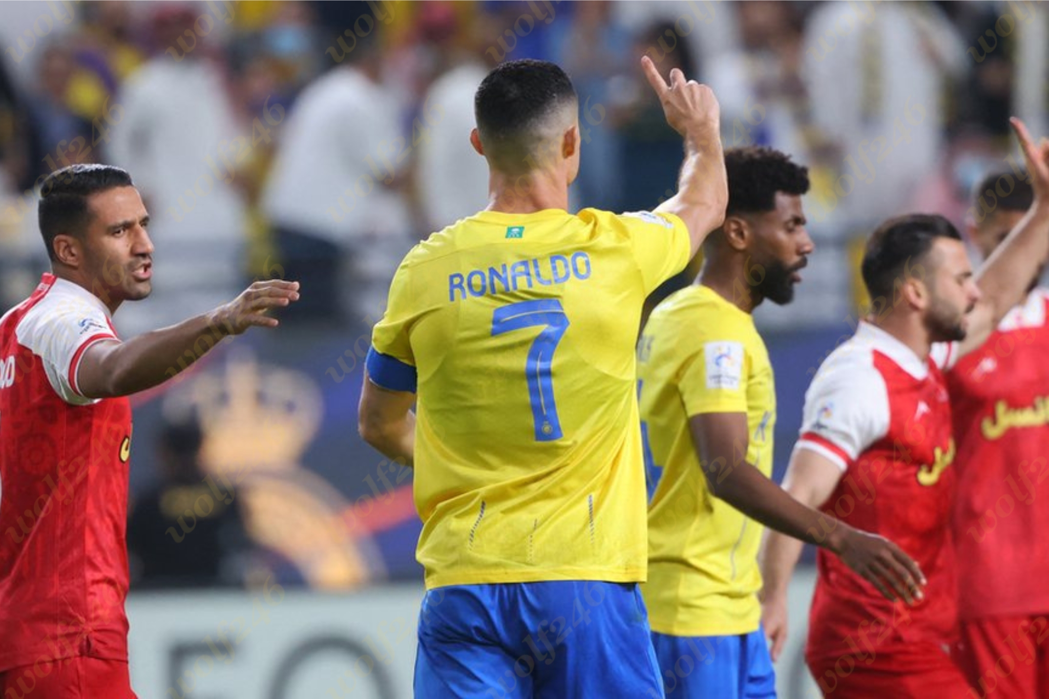 Cristiano ​Ronaldo បានបញ្ចុះបញ្ចូលអាជ្ញាកណ្តាលមិនឱ្យផ្តល់បាល់ពិន័យ​11​ម៉ែត្រដល់រូបគេ