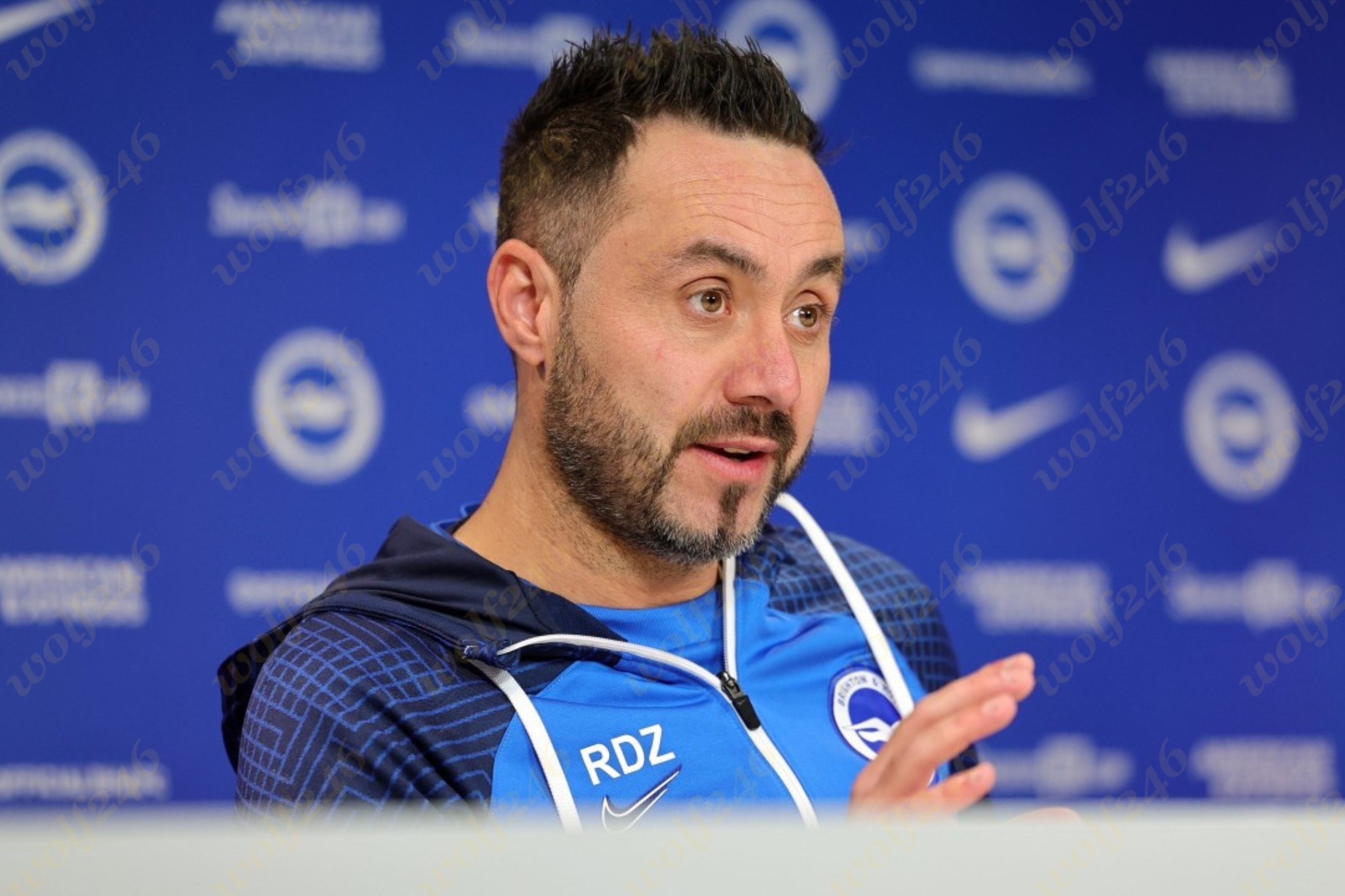 មេធំ De Zerbi ទំនងជាងនឹងដើរចេញពី Brighton ភ្លាម បើក្លិបធំមួយនេះទាក់ទងទៅ