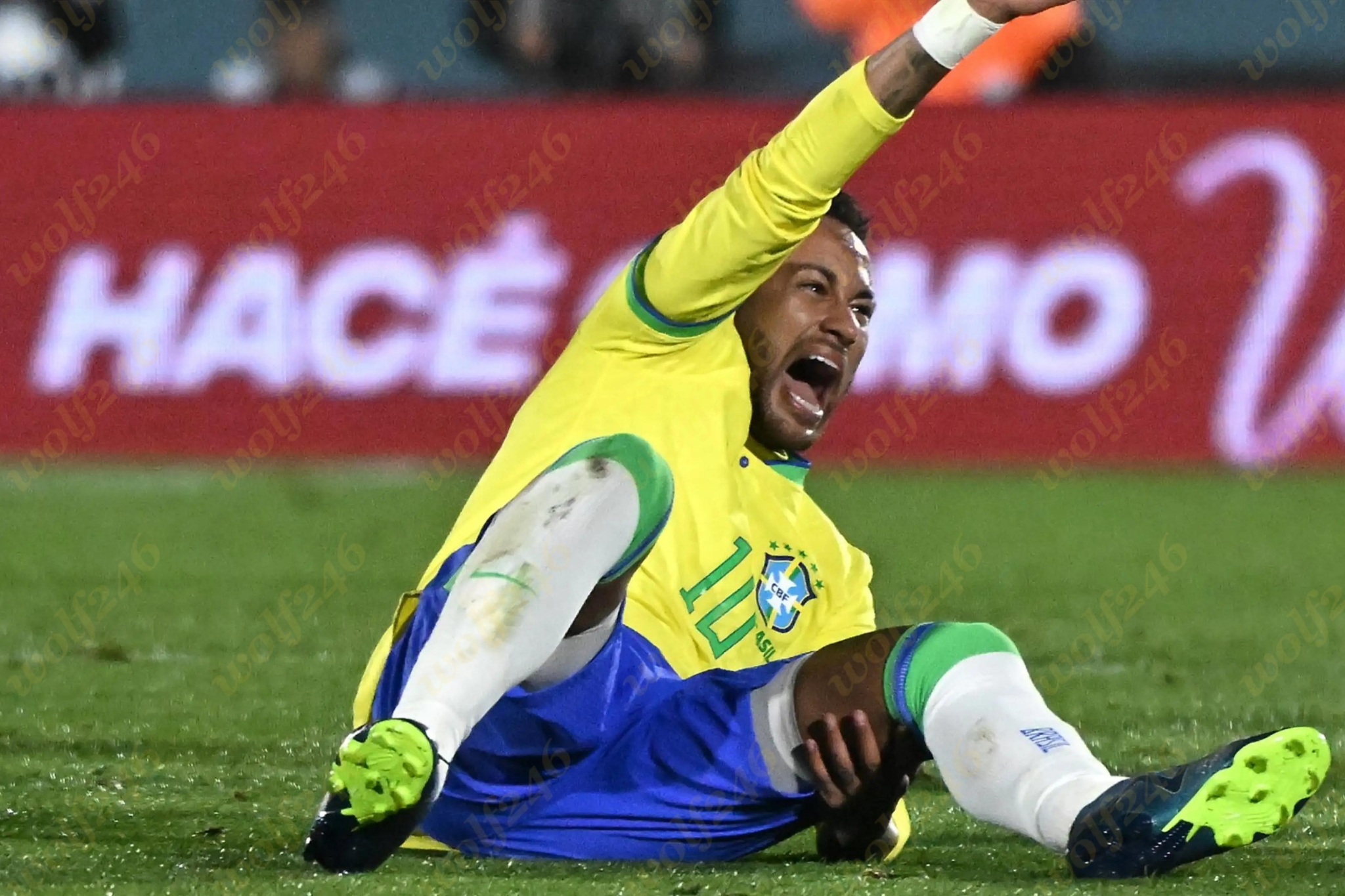 Neymar កំពុងតែឱ្យតម្រុយដល់ការត្រឡប់មកលើទីលានបាល់ទាត់វិញរបស់គេ