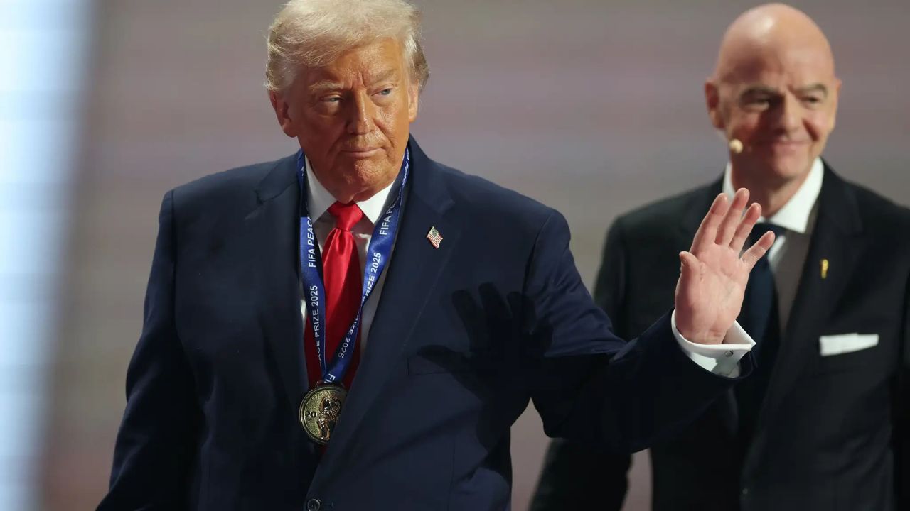 Donald Trump មិនឱ្យក្រុមជម្រើសជាតិបាល់ទាត់អ៊ីរ៉ង់ចូលរួមការប្រកួត 2026 FIFA World Cup ដែលរៀបចំជាចម្បងនៅសហរដ្ឋអាមេរិក