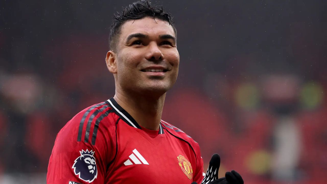តើ Casemiro អាចនៅបន្តជាមួយ Man Utd ទៀតទេ? អតីតកីឡាករ Kleberson គាំទ្រឱ្យមេដឹកនាំ Roy Keane ធ្វើការប្រែចិត្តធំមួយ